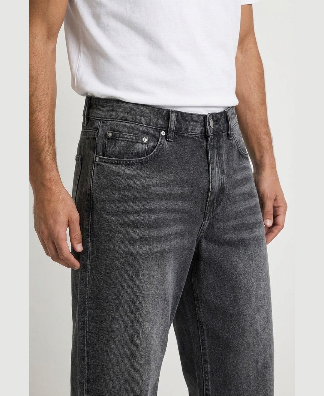 Reuben Baggy Jeans men's bottoms in black, closeup view 9:11