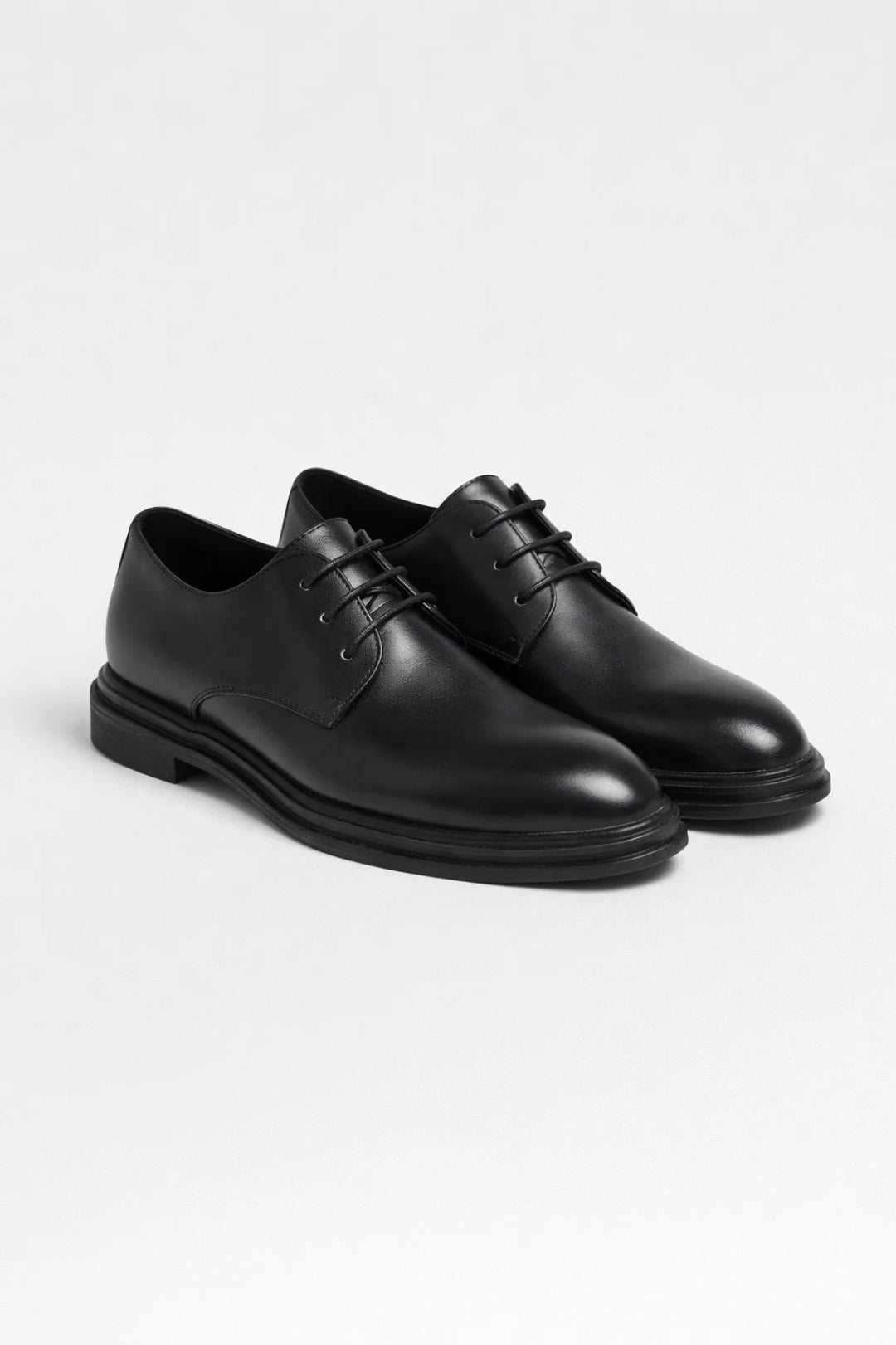 Adam Lace Up Derby Shoes in Matte Black