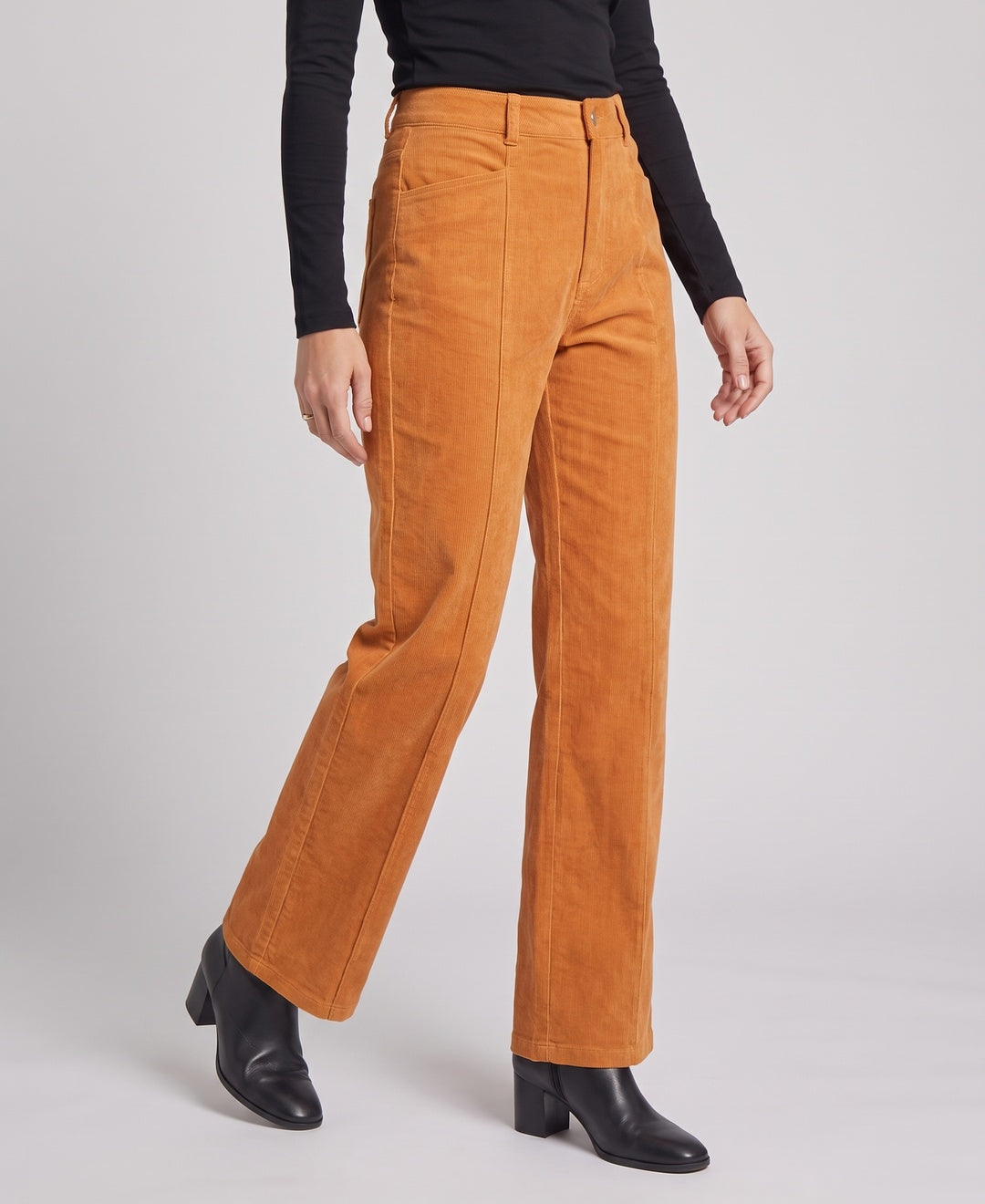 Anouk Trousers in Apricot corduroy, front view