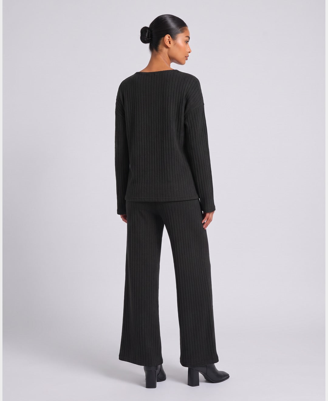Elise Ribbed Knit Set in Black, back view