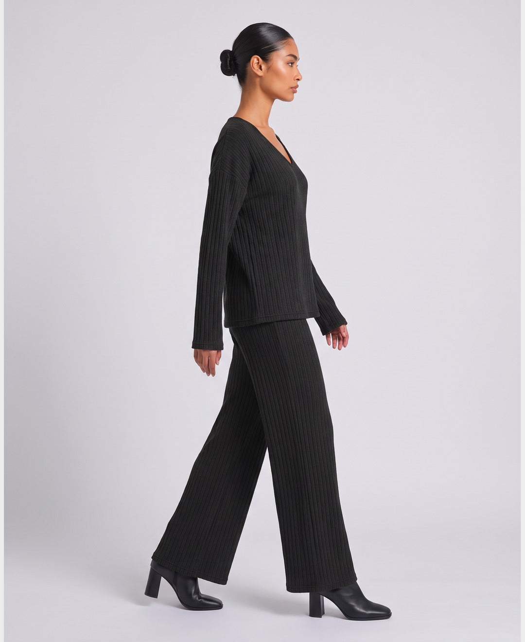 Elise Ribbed Knit Set in Black, side view