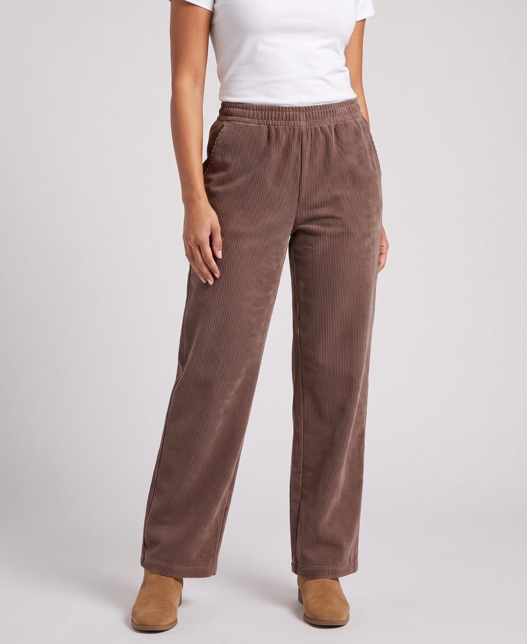Hana Trousers in Brown corduroy, front view