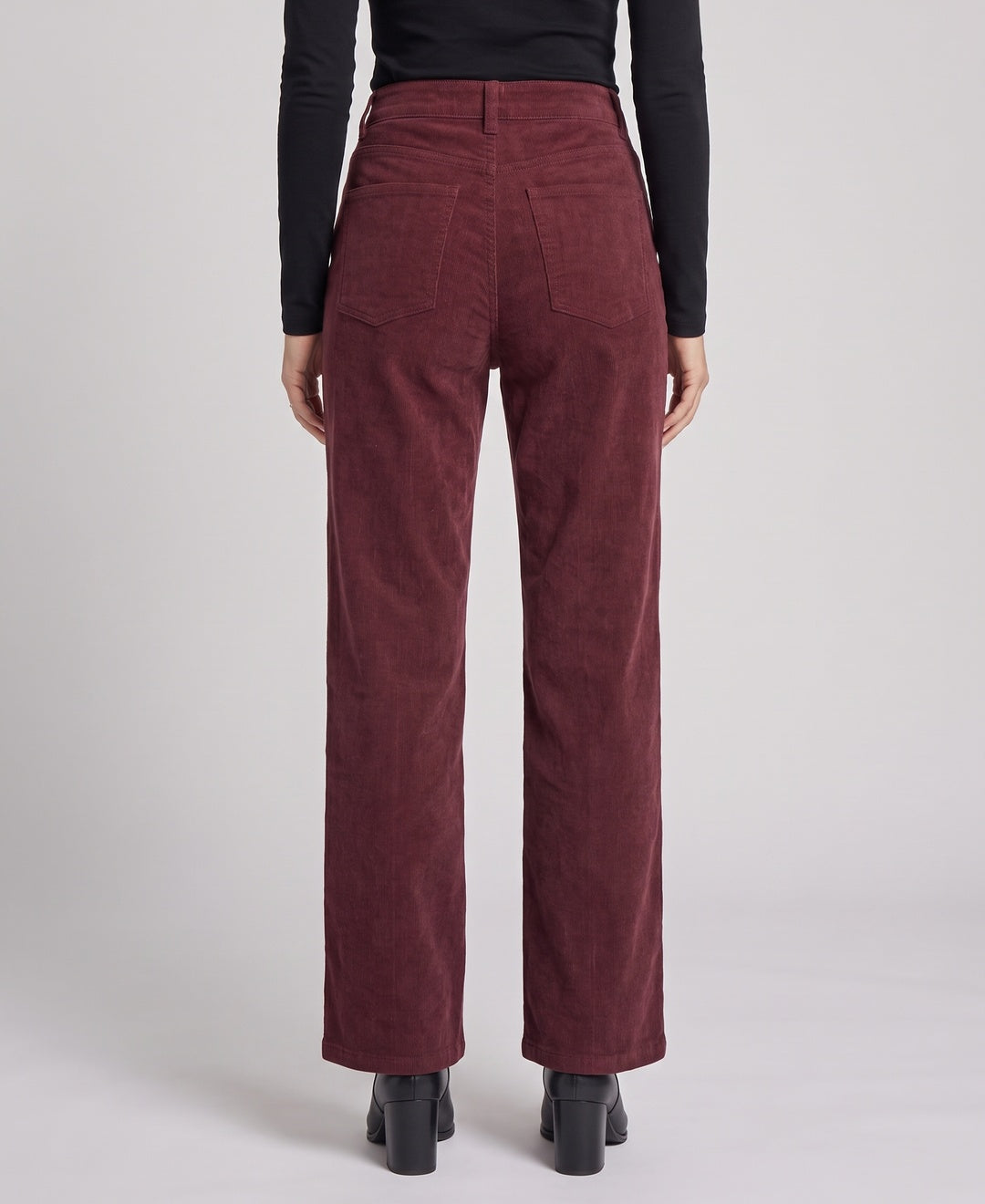 Anouk Trousers in Burgundy corduroy, back view