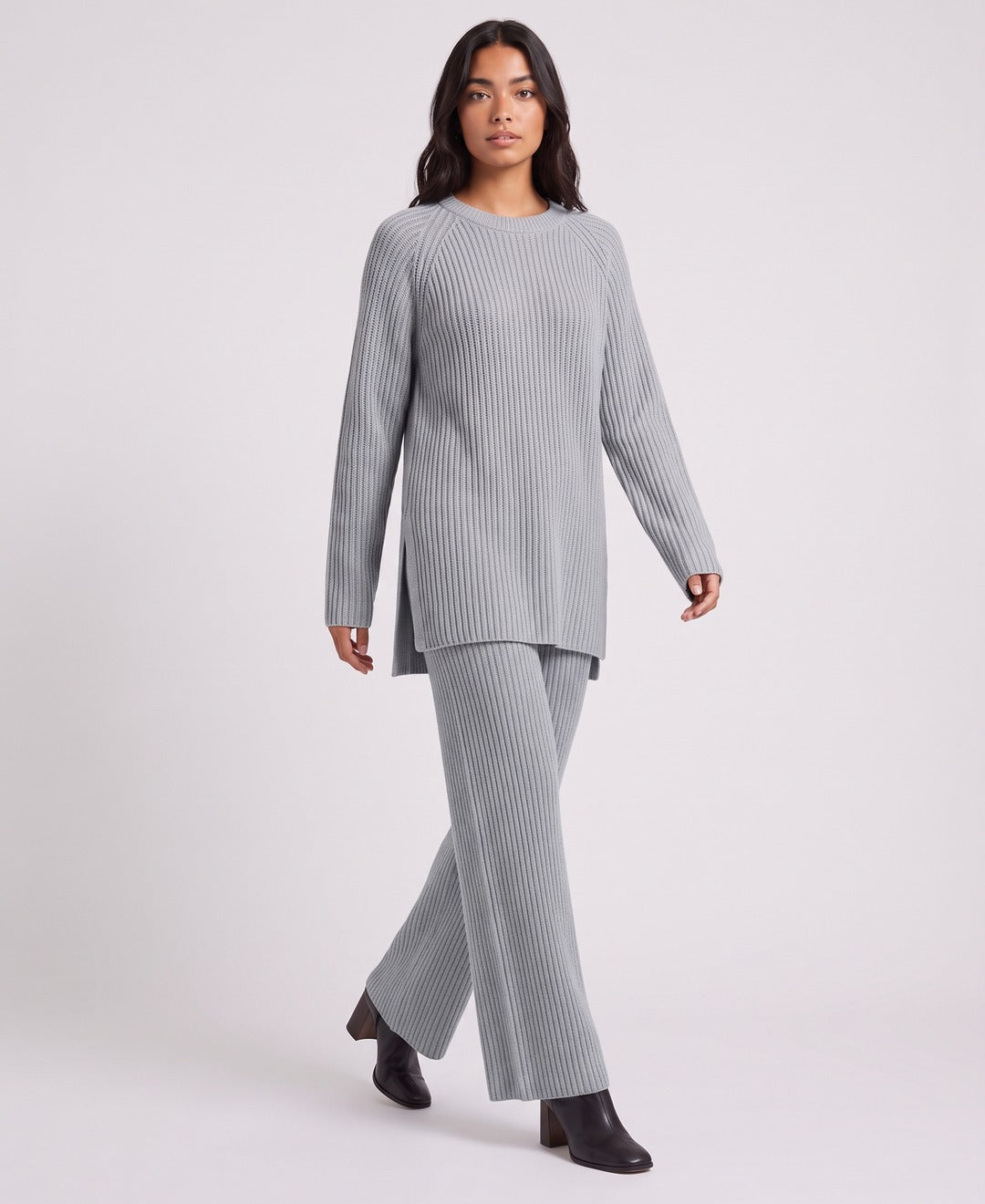 Noor Chunky Rib Set in Grey, front view