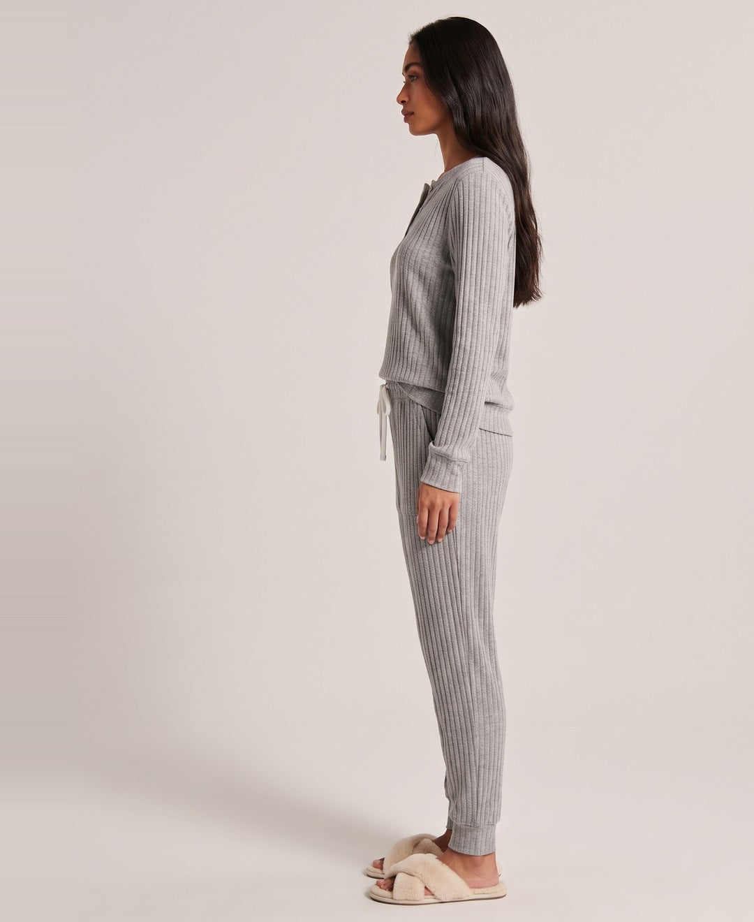 Grey ribbed henley lounge set side view on model