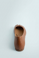 Brown leather split toe tabi ballet flats back