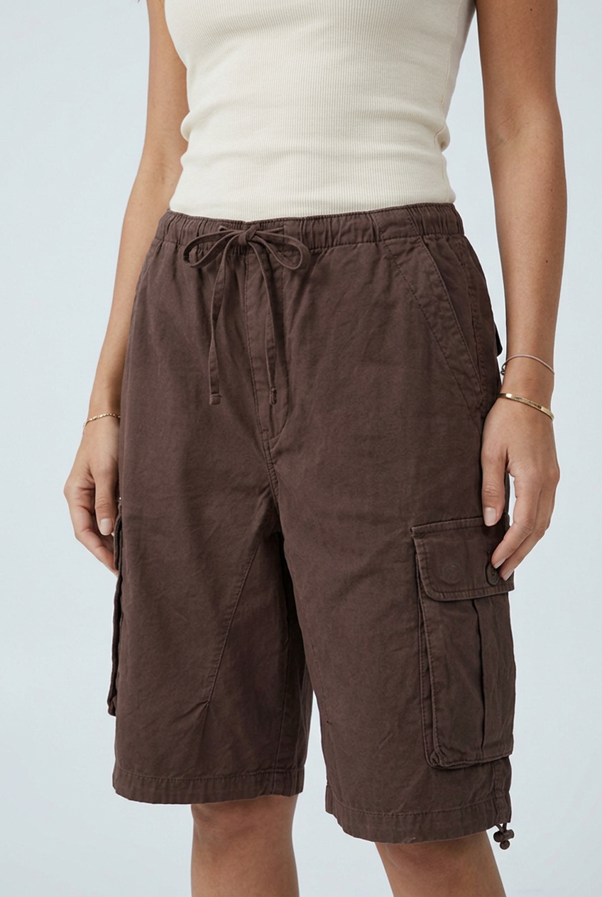 Brown knee length baggy cargo shorts closeup