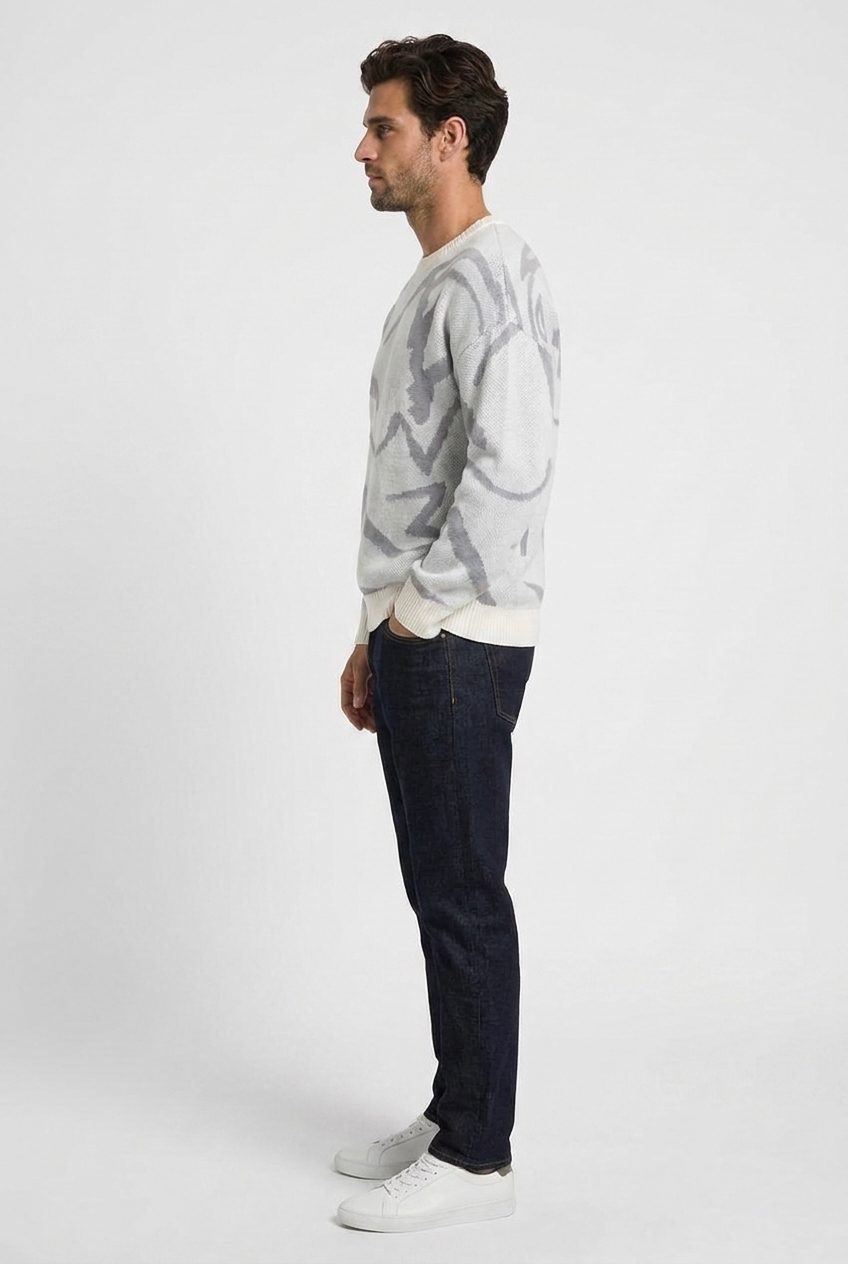 Carl men's oversized abstract-jacquard knit jumper in grey, side view