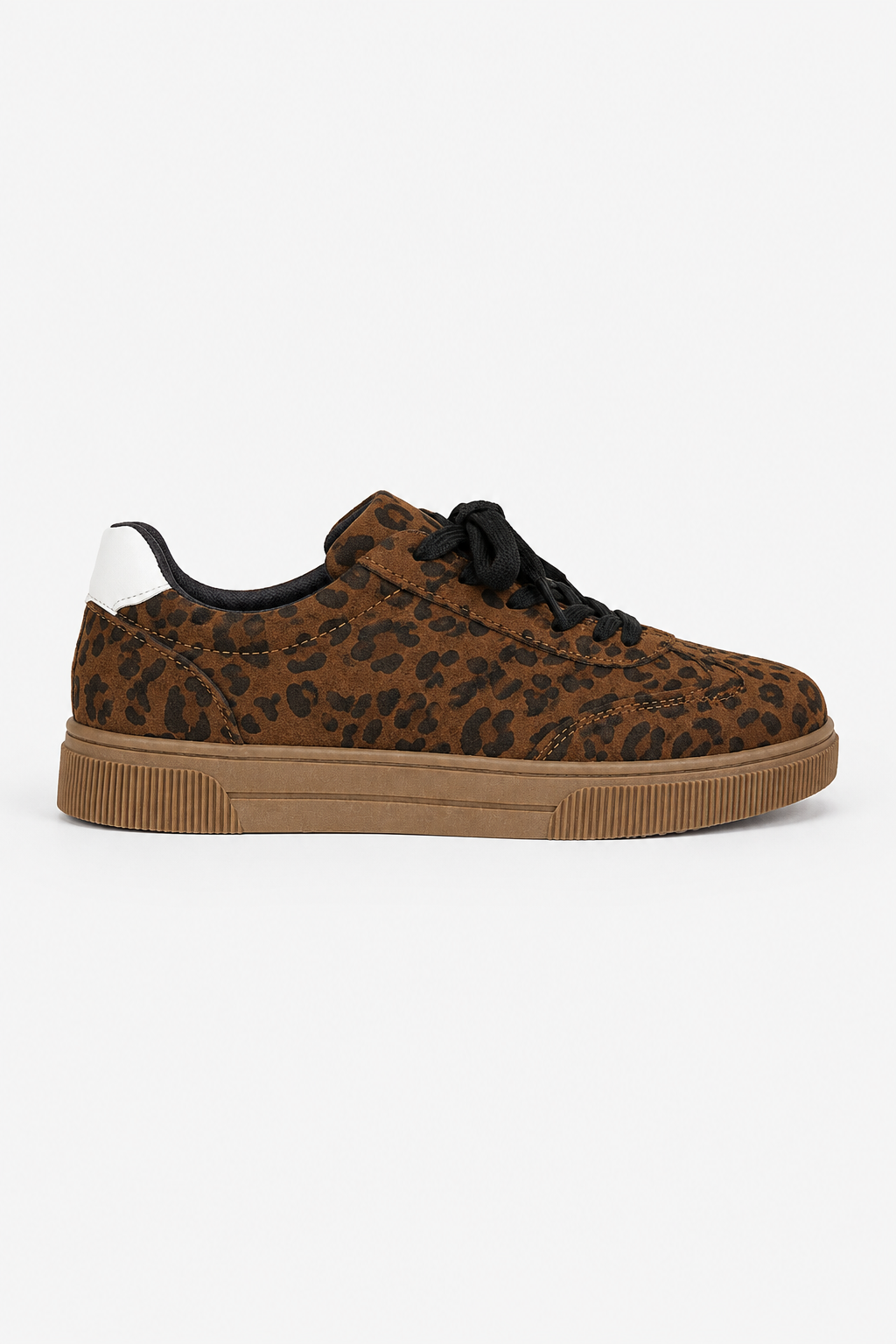 Sportowe buty w panterkę Kitty