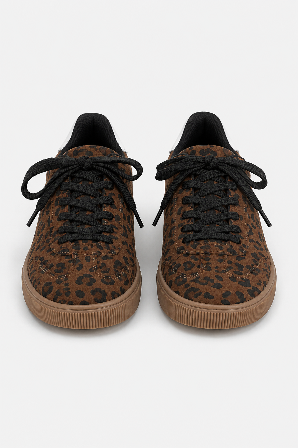 Sportowe buty w panterkę Kitty