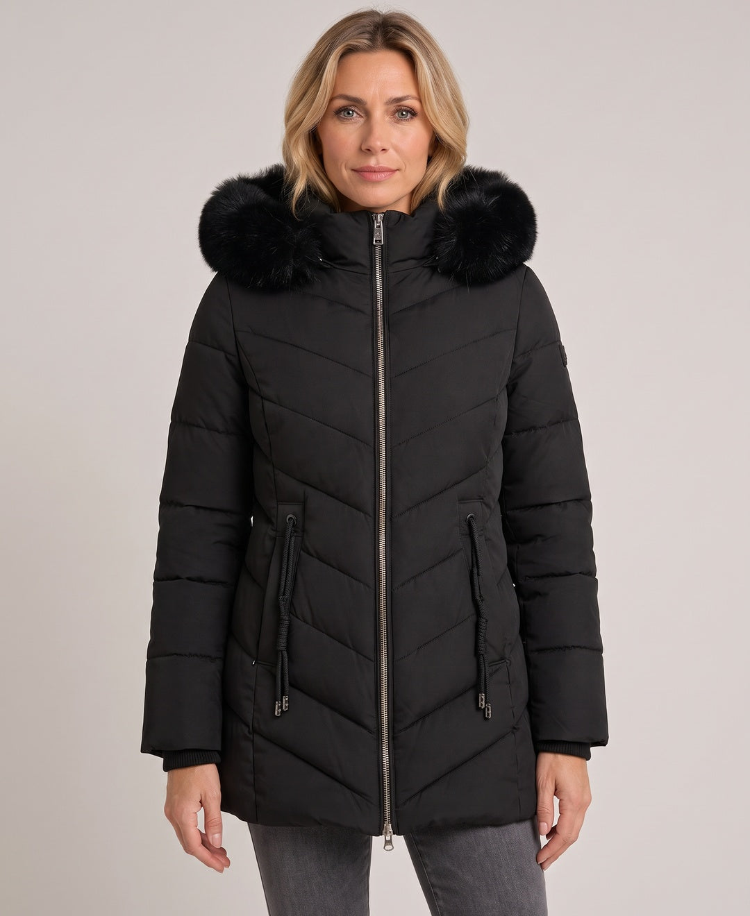 Soline Slim Chevron Puffer Parka in Black