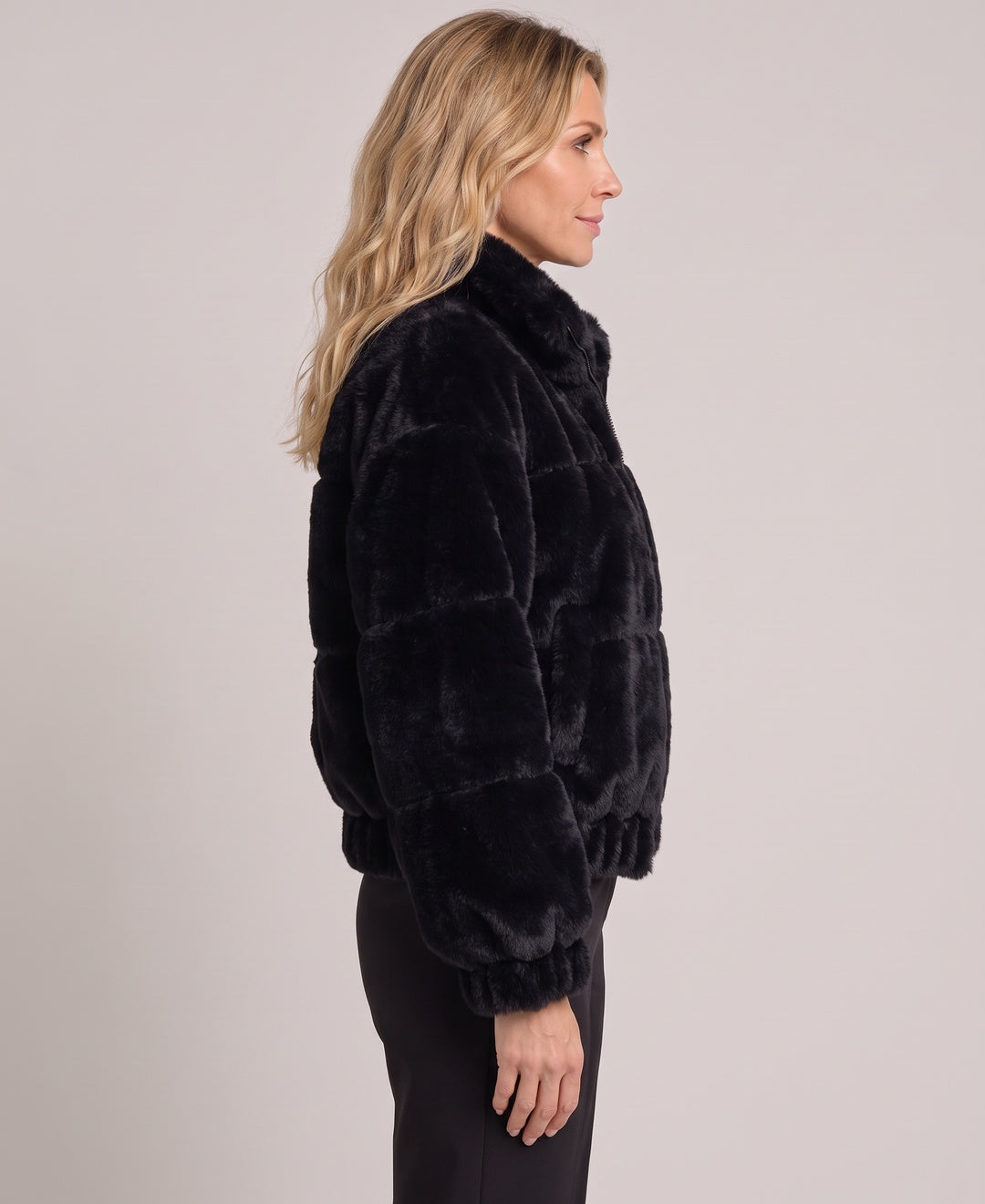 Soraya Plush Faux Fur Zip Cropped Jacket in Black