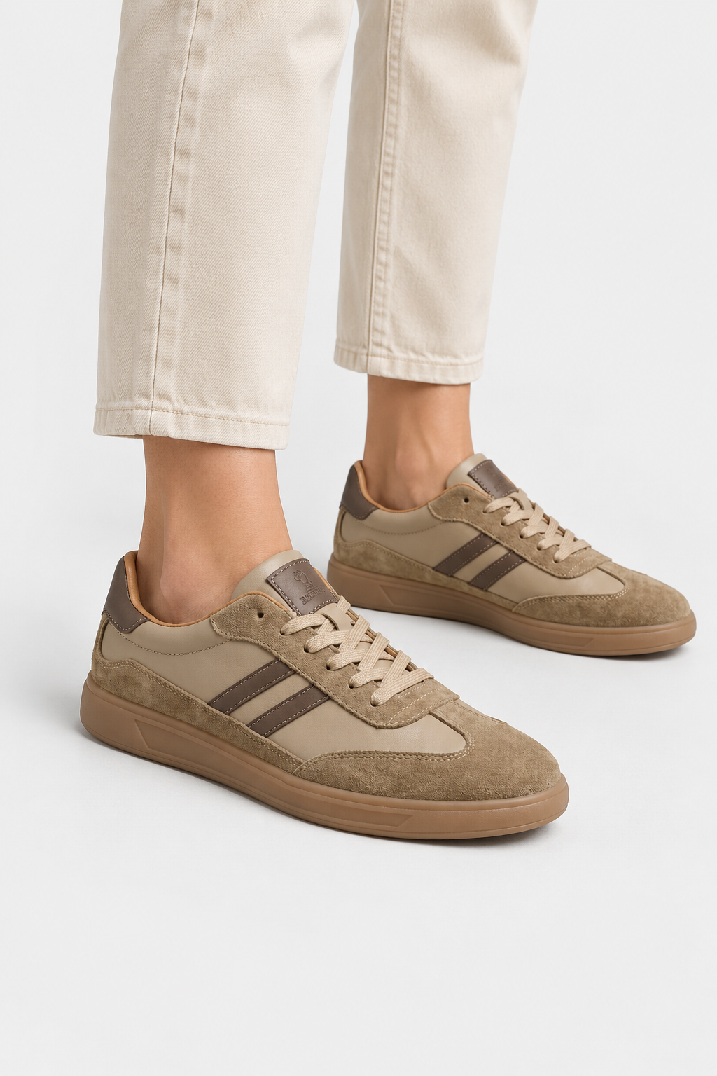 Men Retro Striped Trainers