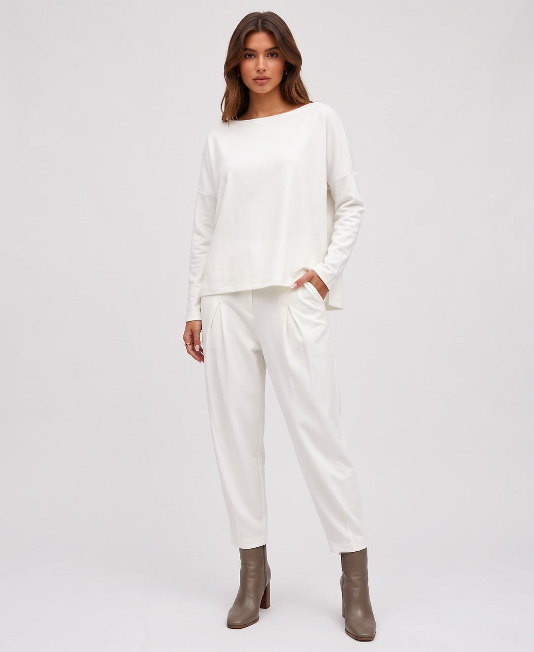 Yvette Boatneck Set in White, front view